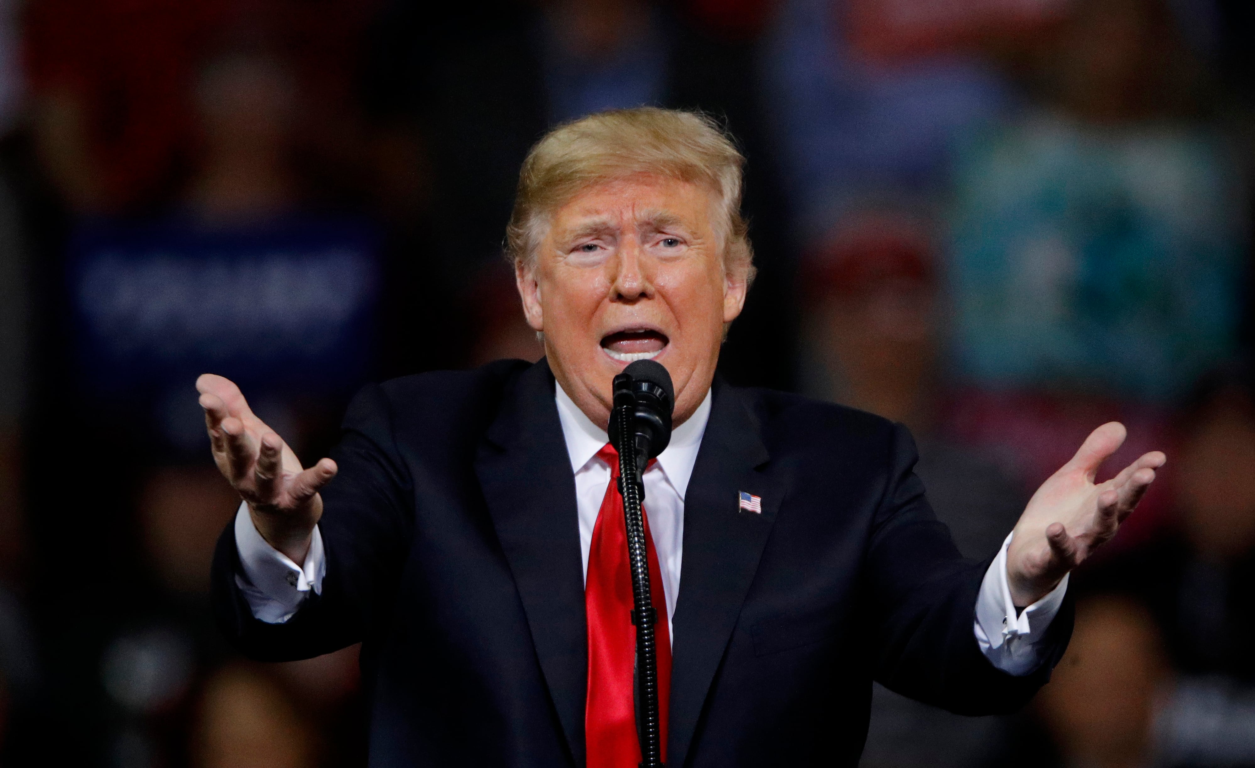 Trump Promises $5,000 Checks if Republicans Win Midterms
