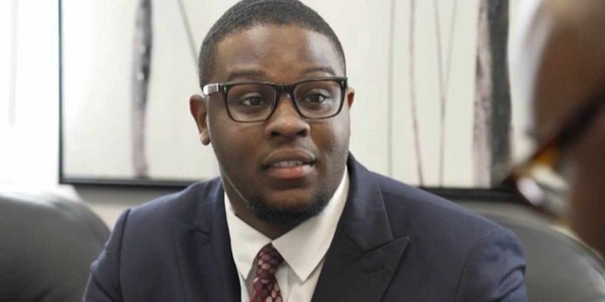 Stockbridge mayor’s messages with high school student detailed in police report
