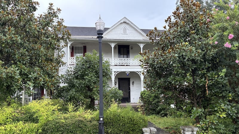 Acworth officials say historic homes will be preserved amid downtown parking concerns