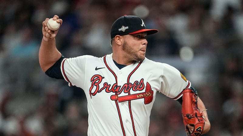 Braves reliever Joe Jiménez to be sidelined 8-12 months following knee surgery