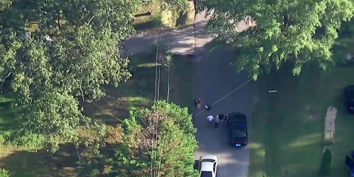 1 killed, 1 injured in Mableton shooting, Cobb County police say