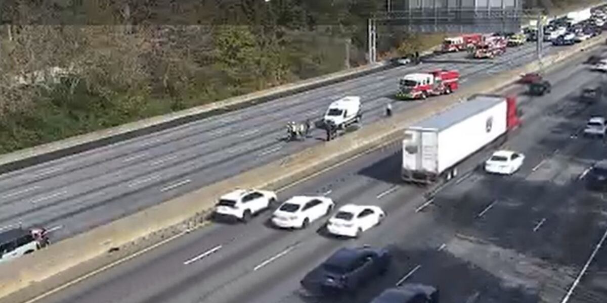 Crash closes lanes of I-285 West in Sandy Springs Crash closes lanes of I-285 West in Sandy Springs
