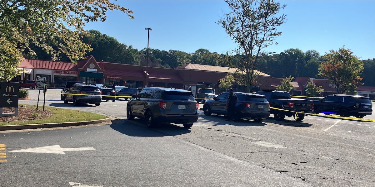 Police investigate apparent ‘hoax devices’ at South Fulton shopping center Police investigate apparent ‘hoax devices’ at South Fulton shopping center
