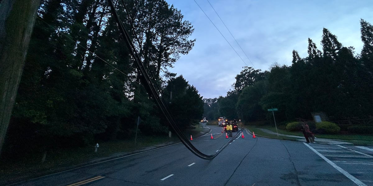 Severe storms on leave damage, many without power in metro Atlanta Severe storms on leave damage, many without power in metro Atlanta