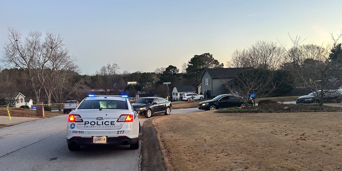 Man dead after overnight shooting in Gwinnett County neighborhood, police say