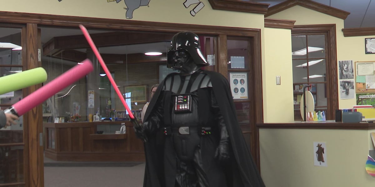 Flower Memorial Library hosts Jedi Academy for Star Wars holiday