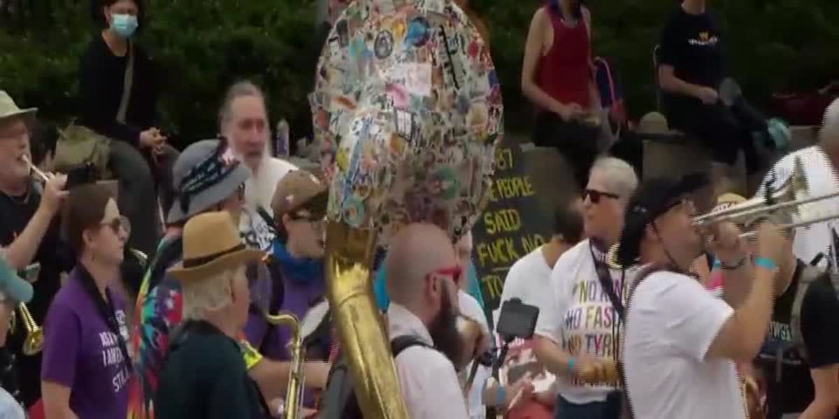Musicians perform at No Kings Day protest in Downtown Atlanta
